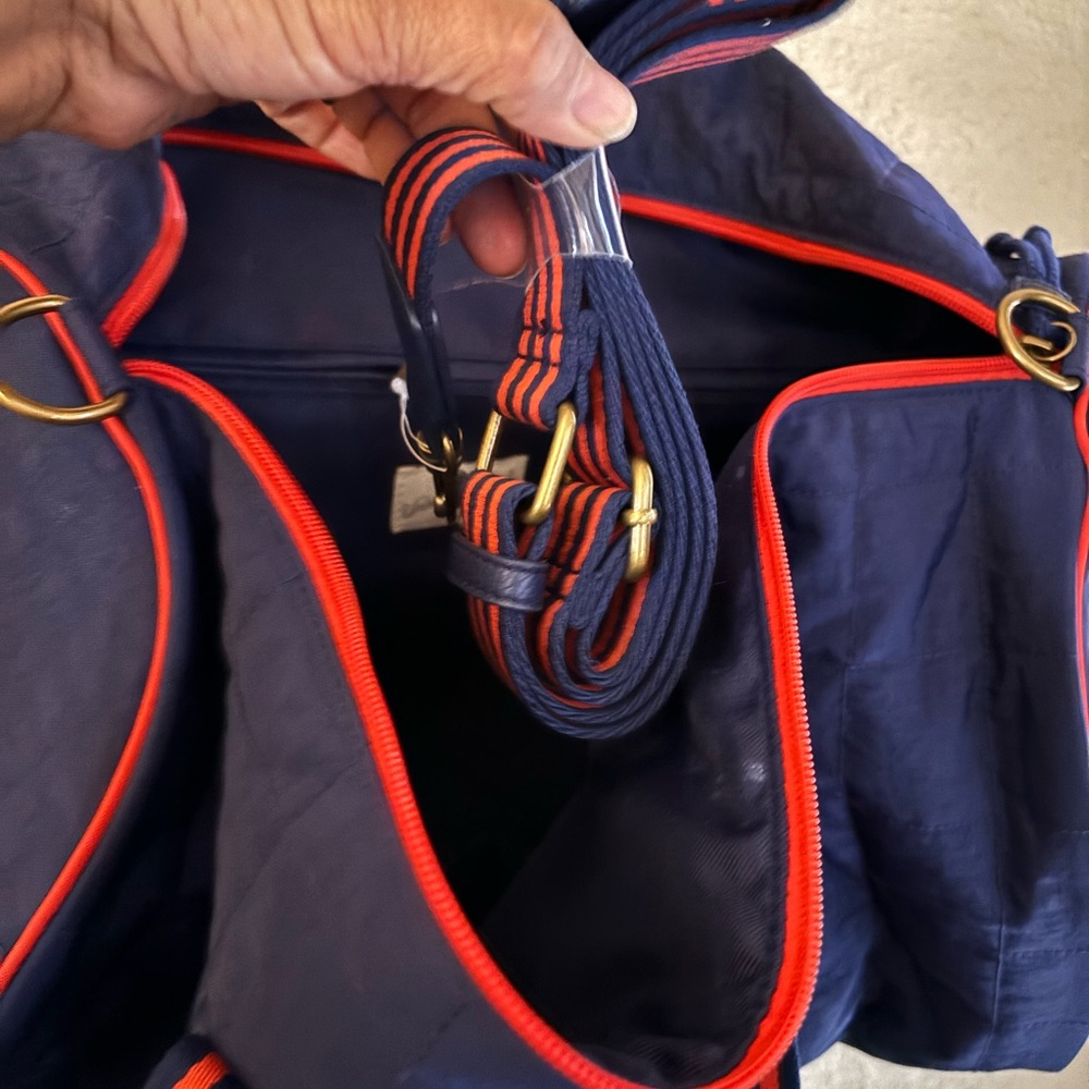 Universal Thread Shoulder Bag / Weekender/Travel/… - image 4